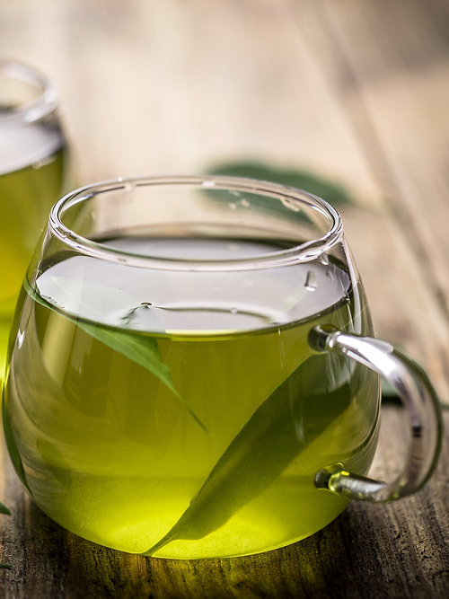 These 6 benefits are given by drinking green tea daily