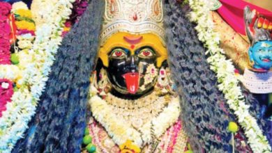 In the cleanest city of the land, a temple where fertilizer of flowers and leaves is offered to mother