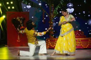 ‘Jhalak Dikhhla Jaa’: Karuna Pandey with Archana Puran Singh on ‘Hum Tere Dewane Hai’