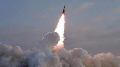 Seoul Army said North Korea fired three short distance ballistic missiles!