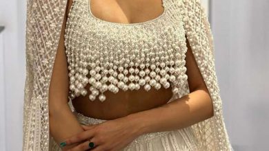 Styles with saree+lehenga, pearl blouse of actresses will look beautiful