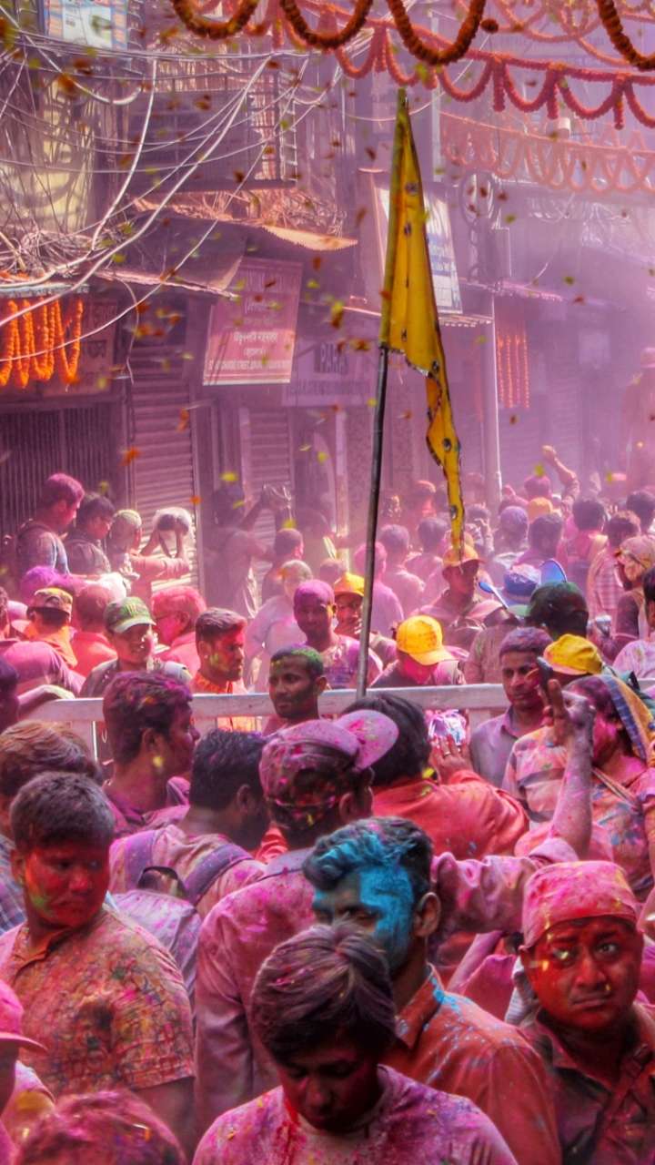 Should go to these places to make Holi memorable