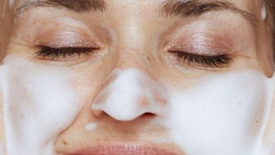 How many times should the face be washed within 1 day?