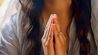 What god should be worshiped on Holi?