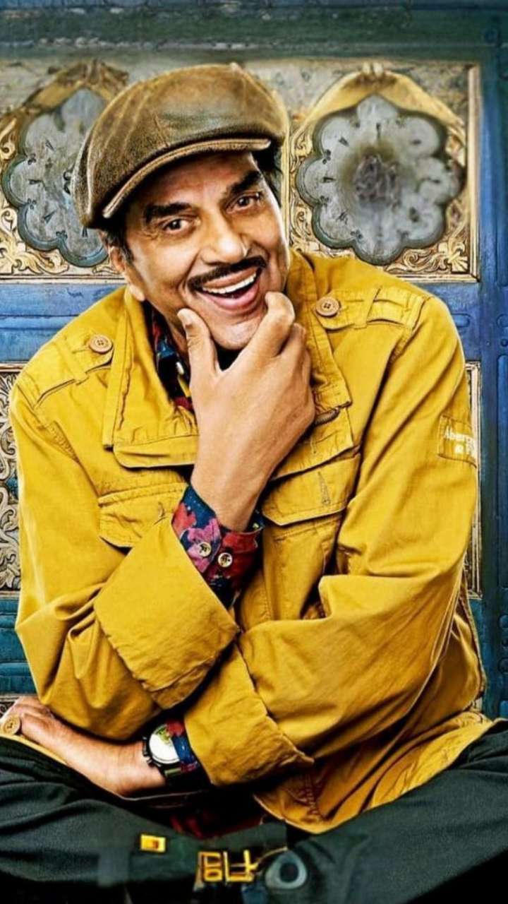 Dharmendra played a tremendous role in these superhit films, see the list
