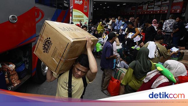 New rules for migrants to Jakarta observe