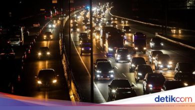 Contraflow km 55 km 47 jakec toll road applied in jakarta
