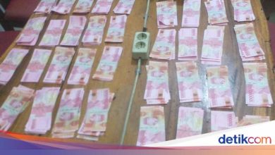 Bring fake money ten millions in the Mall of the Kemang area, women have been arrested