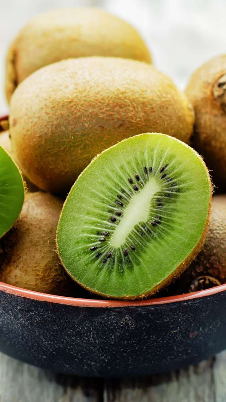 What happens by eating 1 kiwi fruit daily?