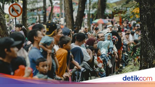 The reason behind Ragunan is always a favorite of tourists