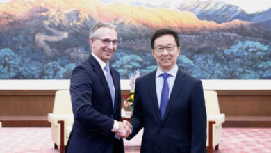 Han Cheng meets Roy Jacobs, CEO of Royal Philips