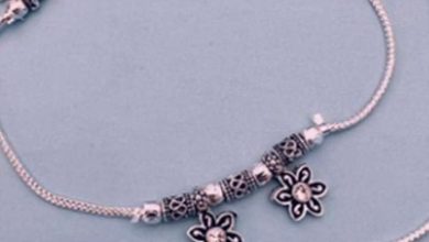 Gift to woman on birthday this silver payal will be happy