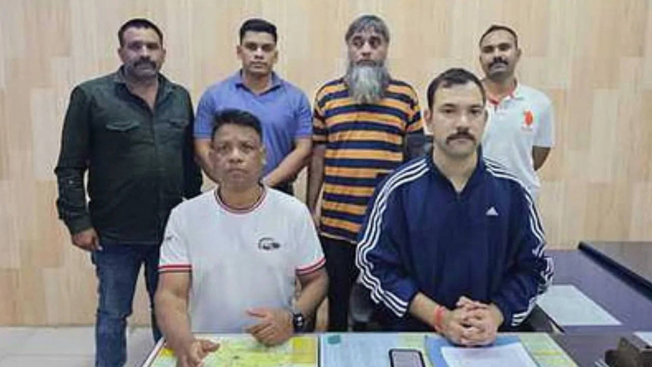 Terrorists celebrated Eid in the sister’s home, and police were arrested. Jaipur was involved in serial bomb blast