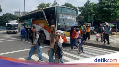 Dinda’s story faster to Jakarta back to home: Must look for money again