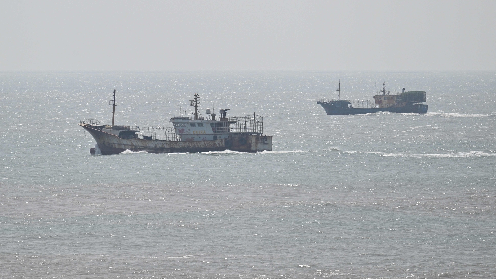 Boat carrying migrants cut the environment near Greek island, 4 dead