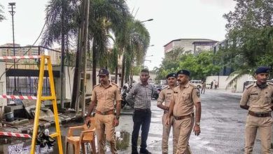 Tension with green flag at the temple in a village in Maharashtra, the police intervened