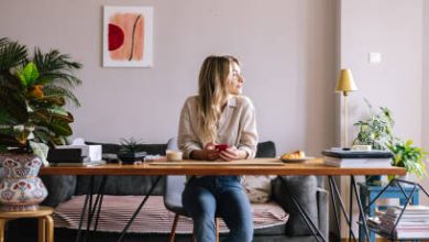 Benefits associated with placing a plant at Office Desk