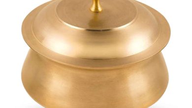 The couple held a tennis ball, taking into account the usual bowl, the price was known …..