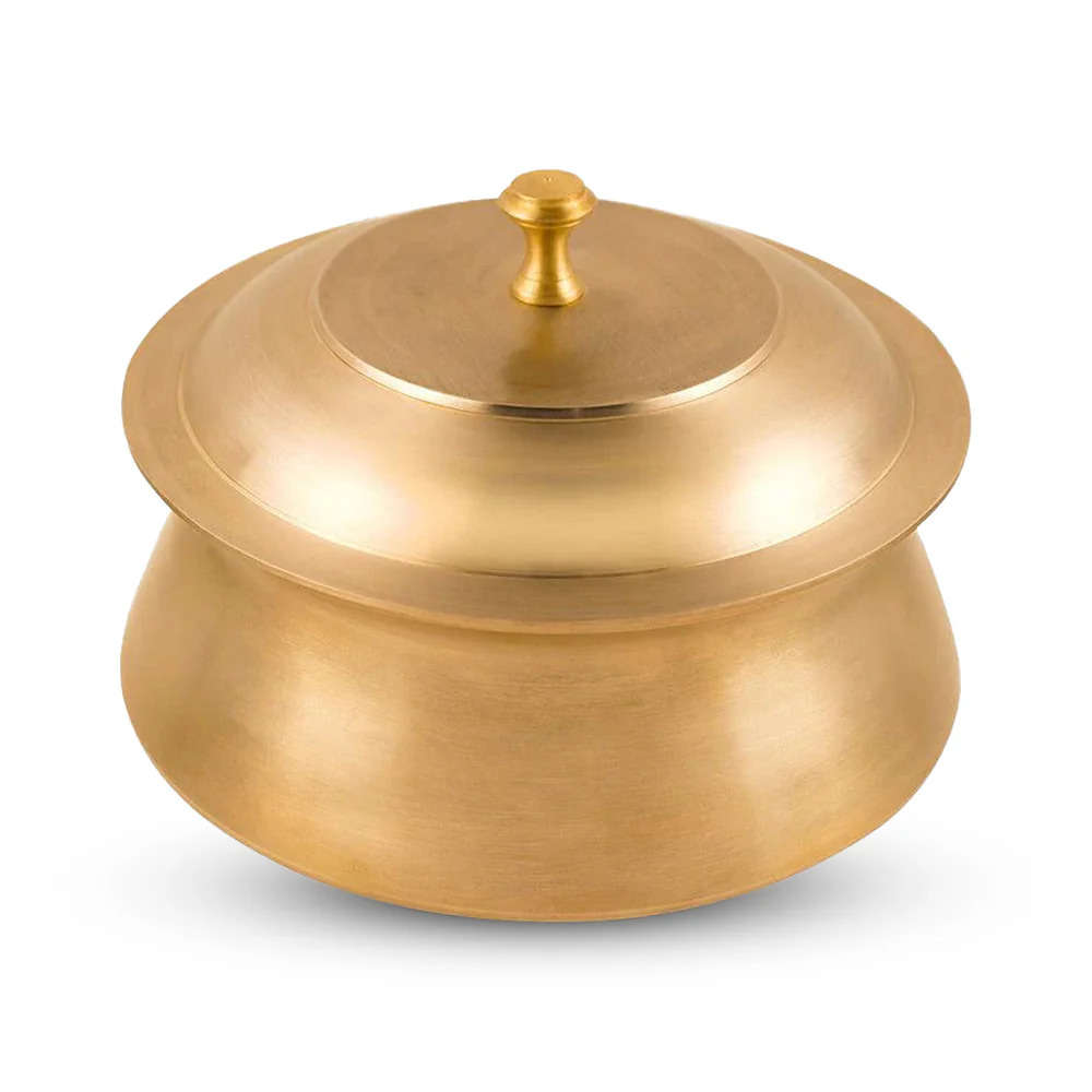 The couple held a tennis ball, taking into account the usual bowl, the price was known …..
