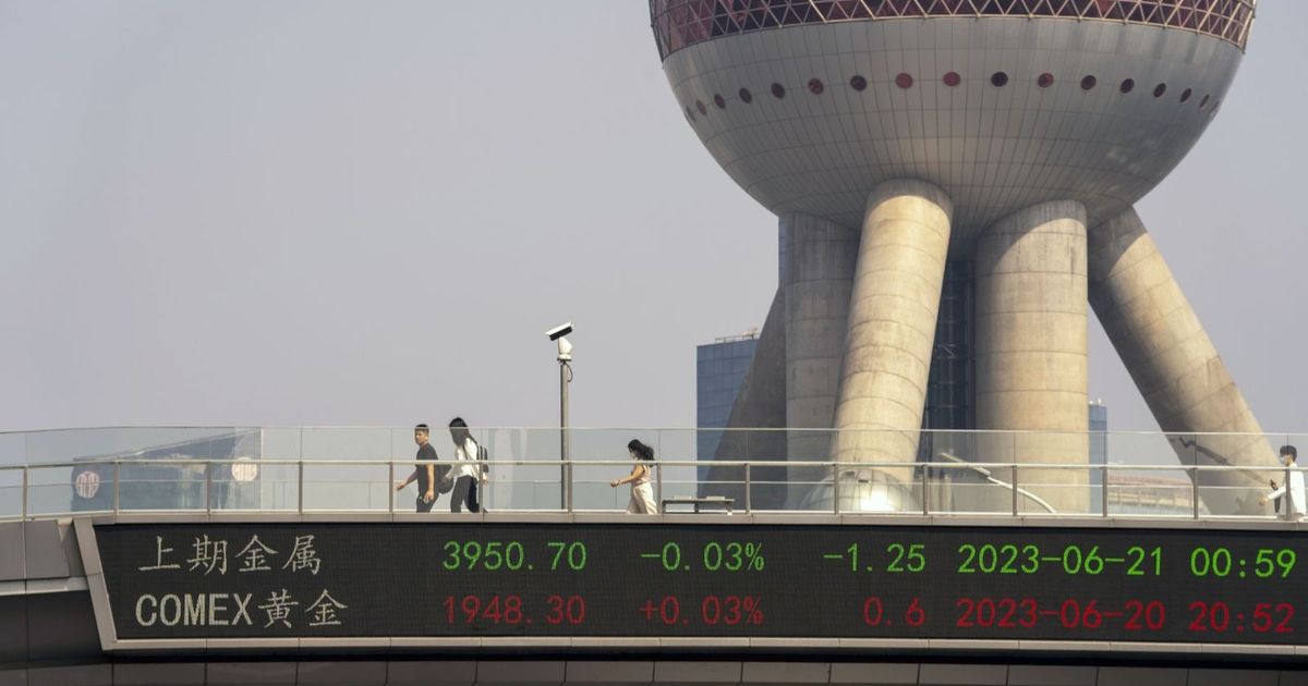 A limited recovery of Asian stocks amid an anticipation of Trump’s drawings