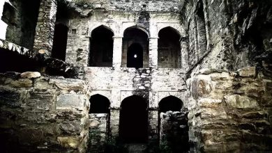 Even today, in the Bhangarh fort, it starts at night, 400 years old, buzzing, they screamed after 6 hours, people away from the fort