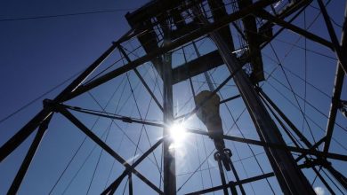 Hedge funds increase the bet on oil prices rise due to sanctions and geopolitical risks
