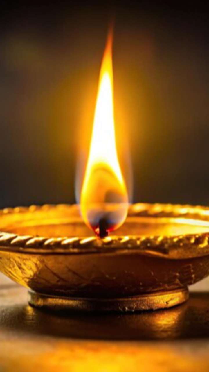 Burning lamps at these places every day kangali is removed