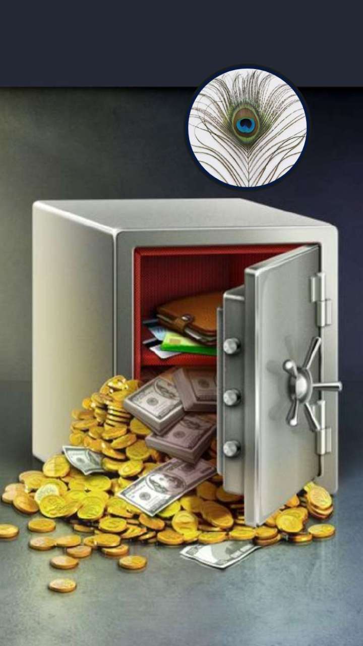 What happens by putting peacock feathers in the safe?