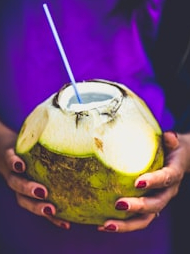 5 Benefits of drinking coconut water in summer