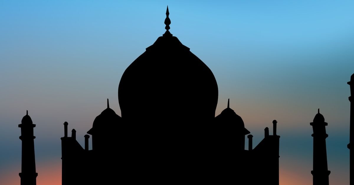 Why don’t the light burn in the Taj Mahal at night, why stay “wonder” in the dark? Barely someone knows the reason!