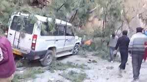 Six people died after giving trees in Kullu, Himachal