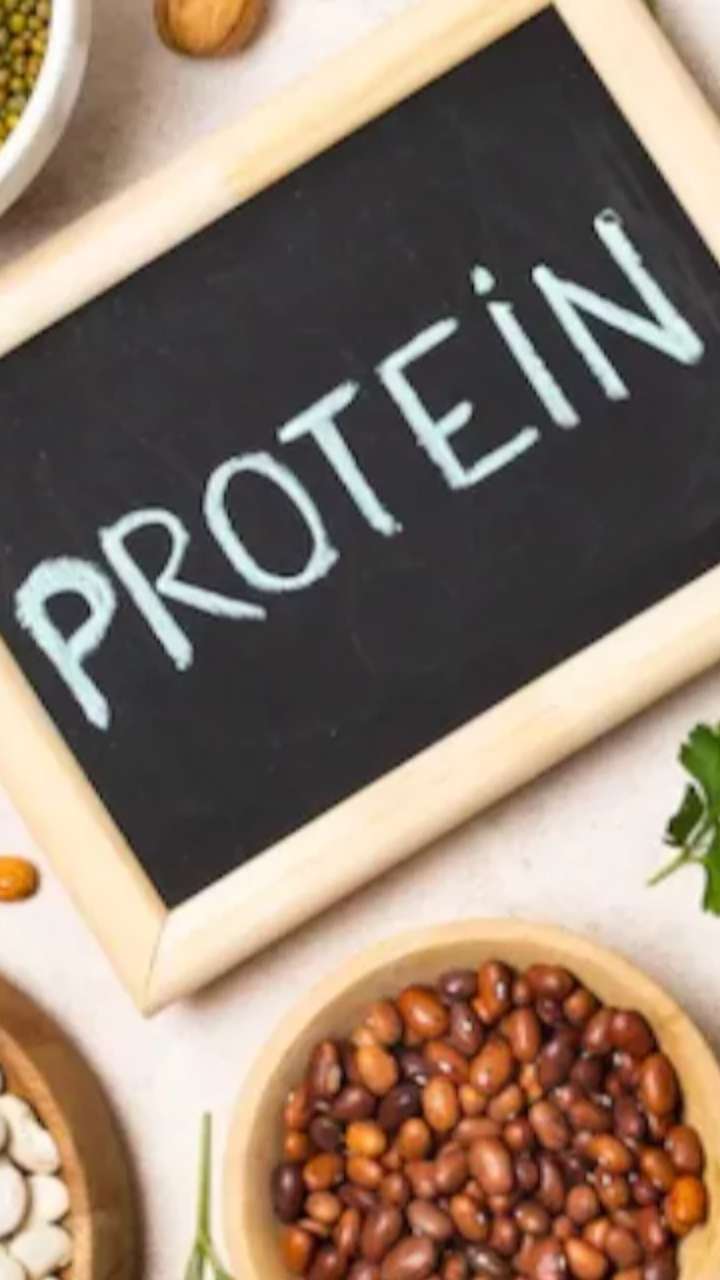 However, due to a lack of protein, these 4 symptoms begin to appear in the body