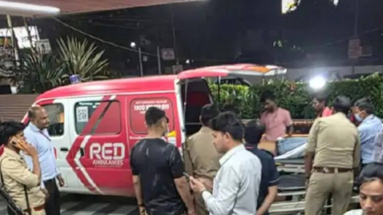 Police arrest, get out on the bell then catch it then angry young man drove his neck on his neck