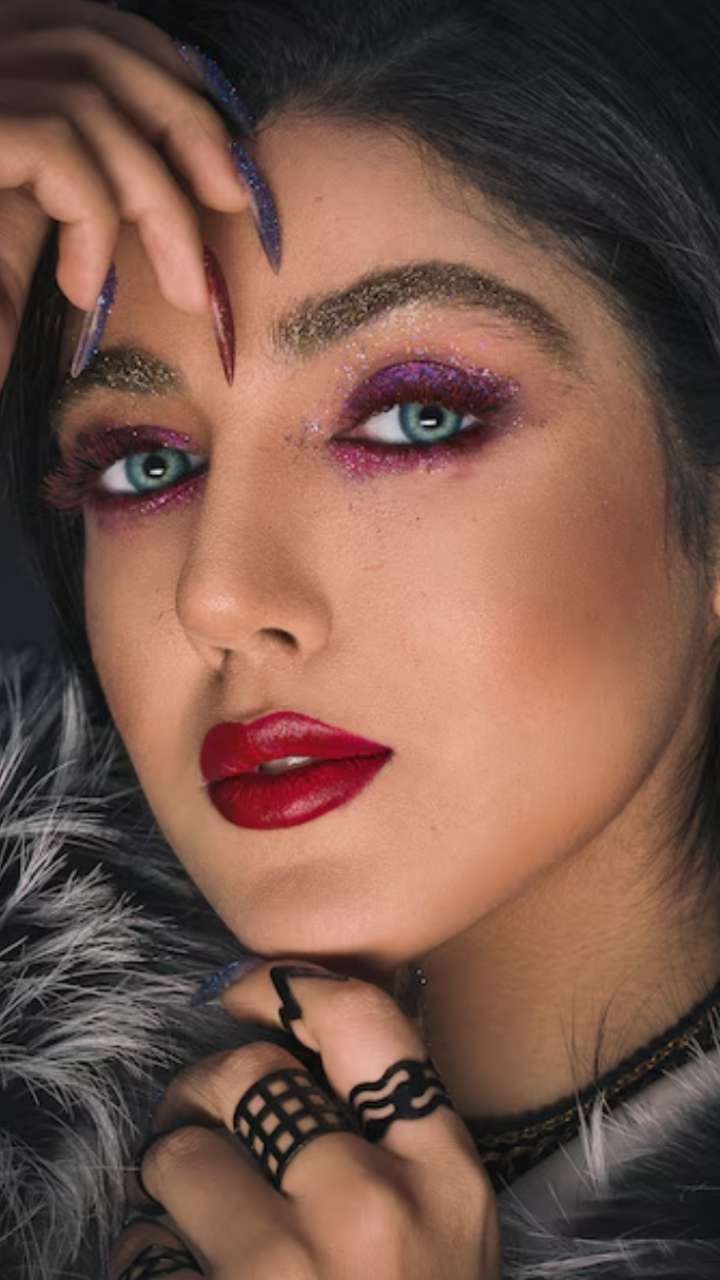 Makeup Looks: Wedding+Office will be attractive try this make -up look