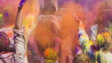 Don’t do this job at home before Holi