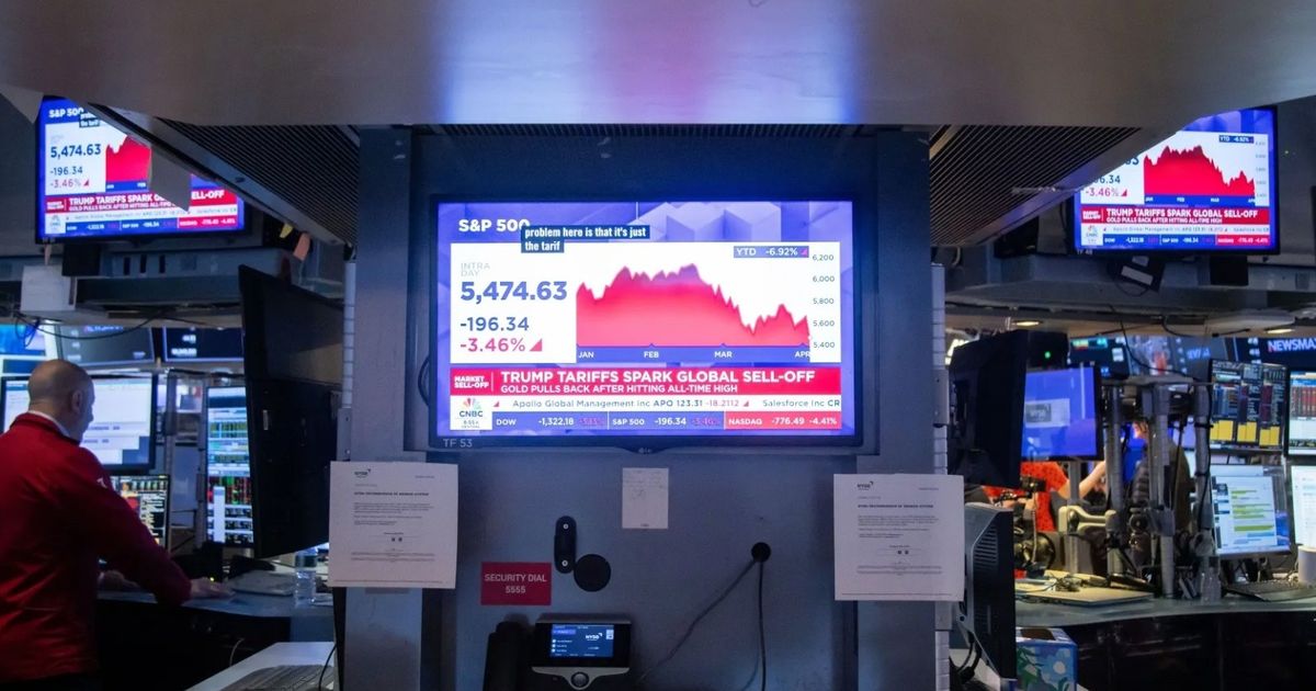 US stocks still bleeding losses after China’s rewashing fees