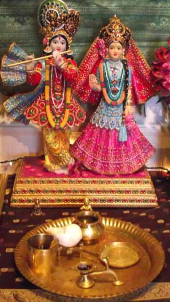 When is Phulera DooJ? Learn Date and Favorable Time