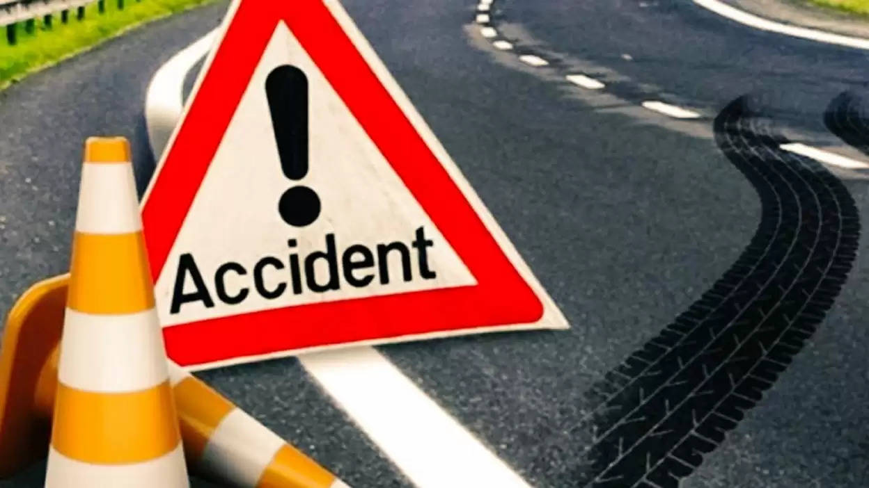 Jhansi bike killed three in a clash face to face while two were seriously injured