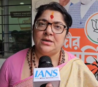People will uproot the government of Mamta in Bengal election: Lockett Chatterjee