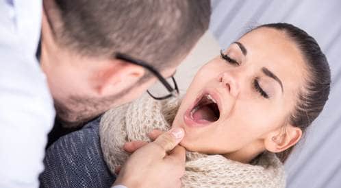 Learn the causes of sore throat with photos