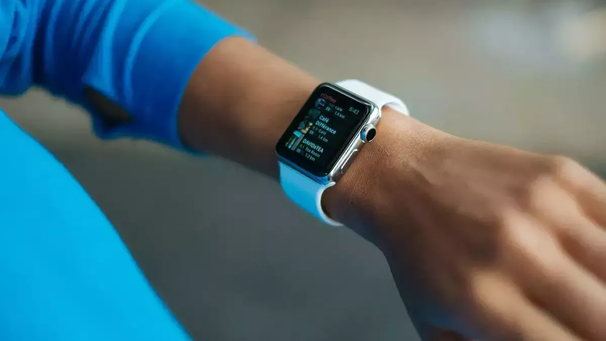 5 Premium Smart Watches for CEOs, CFOs and other C-suite professionals