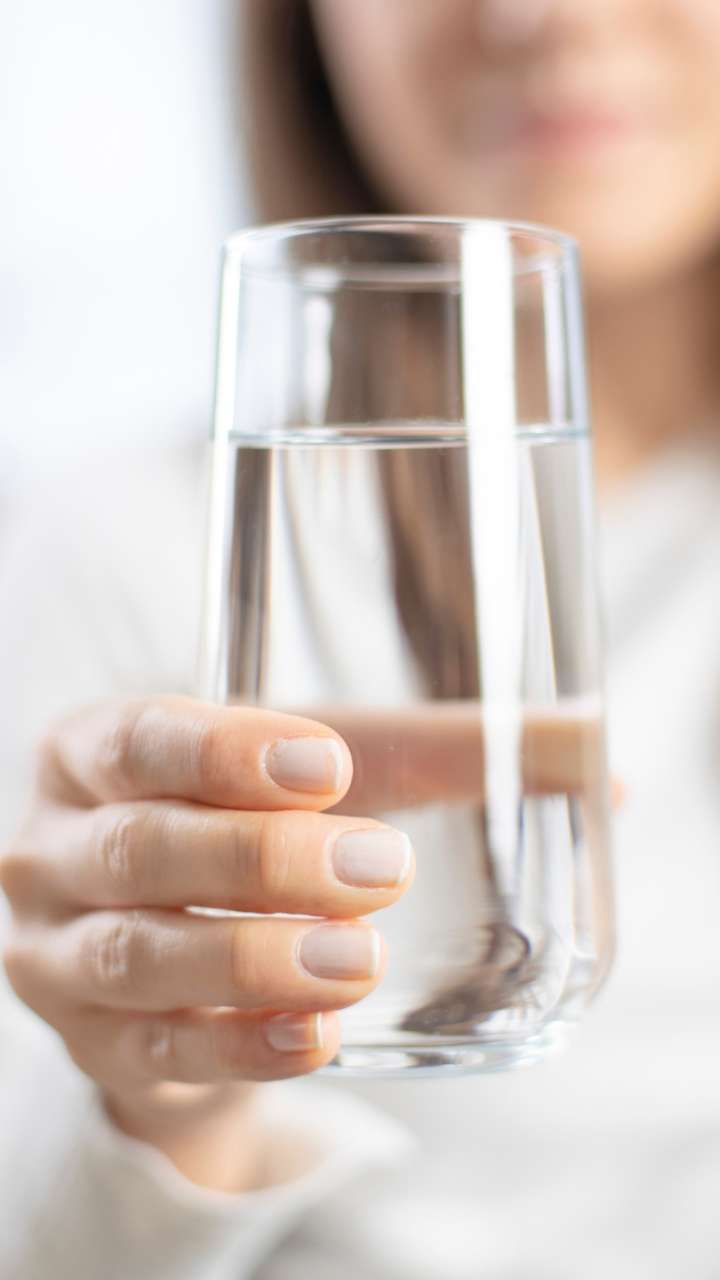 What happens by drinking water on an empty stomach every morning?