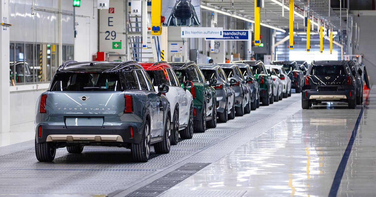 “BMW” expected to lose one billion euros because of the trade war