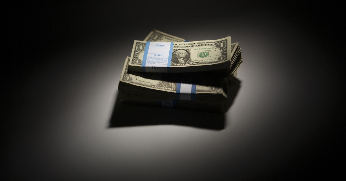 The dollar is threatened with a new decline and it is the best candidates to rise before it