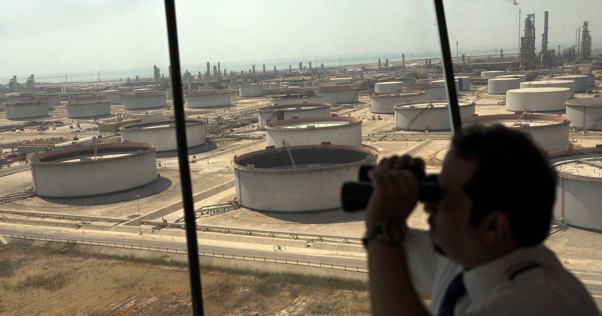Aramco’s market value below the first public supply level