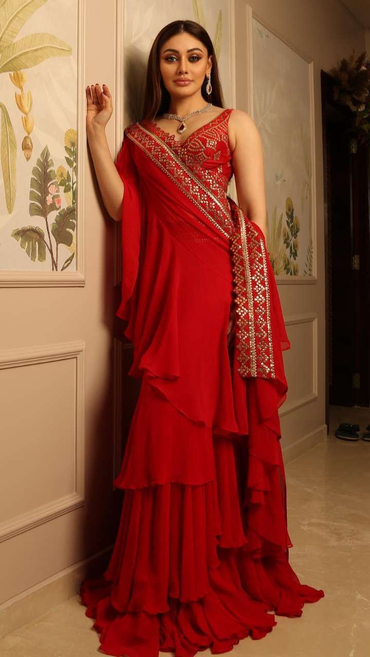Wear these wonderful outfits of Shefali Jariwala in a wedding function