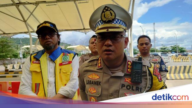 Police mention the highlight of the reverse flow in Bakauheni Merak last Saturday