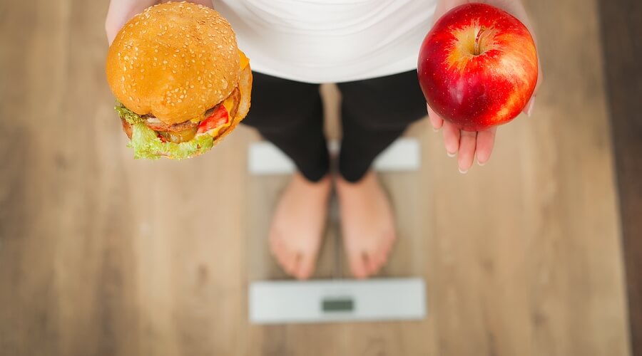 Food is low -calorie to control weight with photos