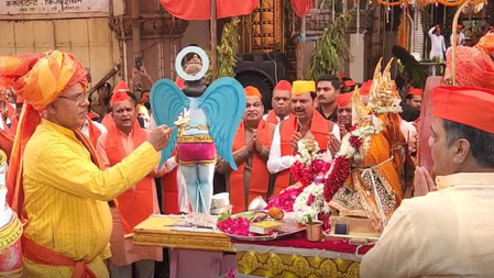 Nagpur: CM Devendra Fadnavis and Nitin Gadkari involved in the worship of Ram Rath