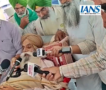 Farmer Leader Jagjit Singh Dallawal ends 132 days old fast